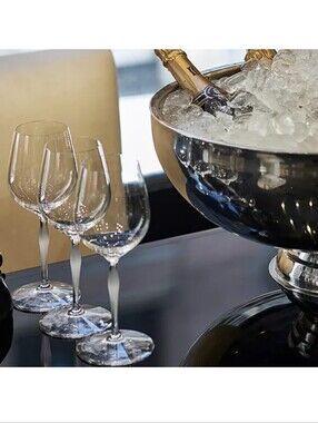 Lalique Crystal Wine Glasses - Clear Stemmed Set (Clear) Set Of 2 Glasses